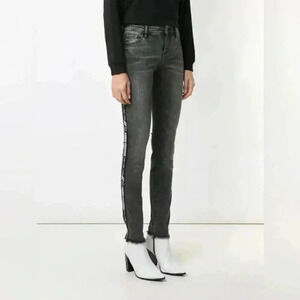 A|X Armani Exchange Women's, 28, J01 Super Skinny‎ Mid Rise Jeans, Gray 38x31inc